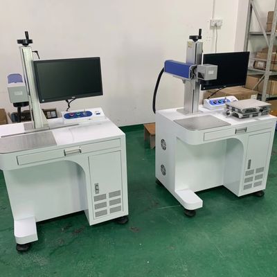 Machines de repérage de laser en métal 30W 60khz, machine d'inscription de laser pour le plastique
