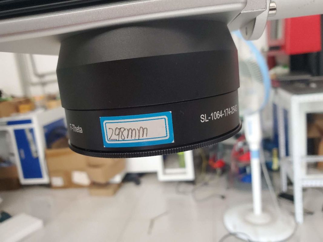 Contrôle IPG Max Fly Laser Marking Machine de sortie