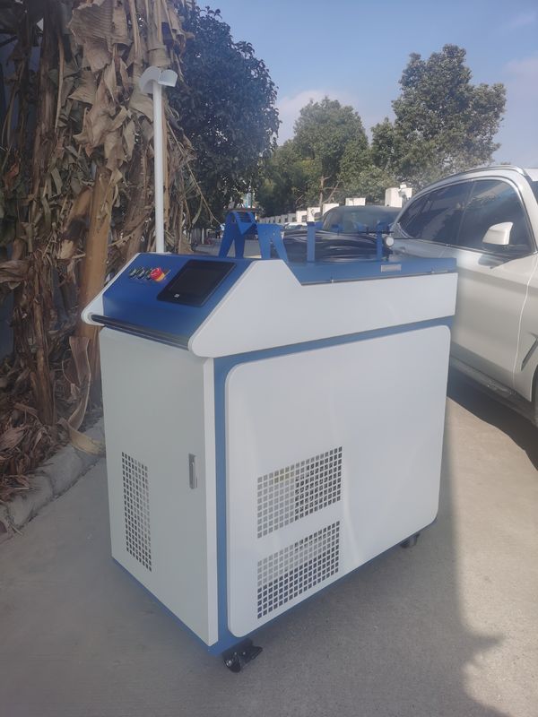 machine tenue dans la main de soudure laser 1080nm