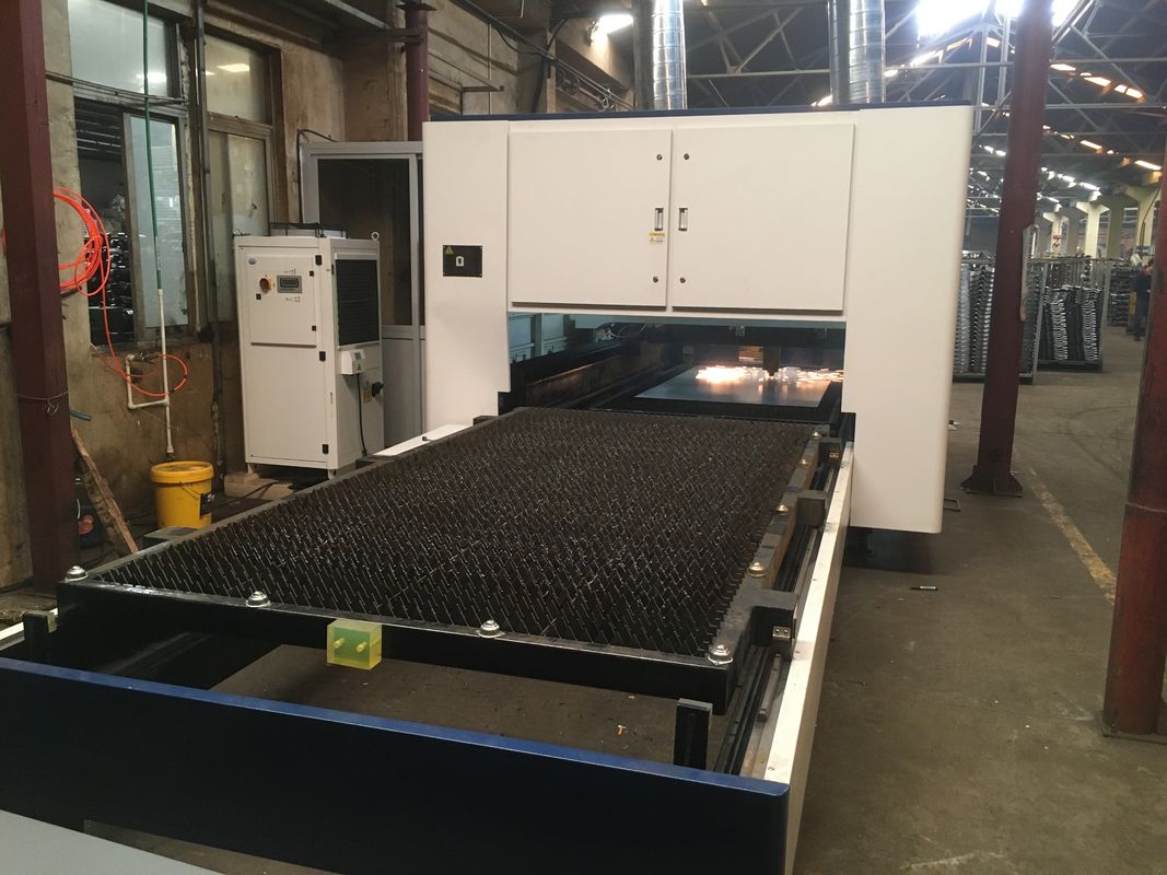 machine de coupe et de gravure de laser de la fibre 2KW de 3000mm