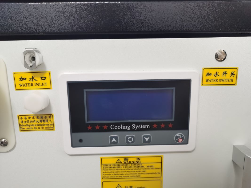 Soudeuse tenue dans la main flexible de laser de l'opération JPT 1500W 2000W pour des matériaux en métal