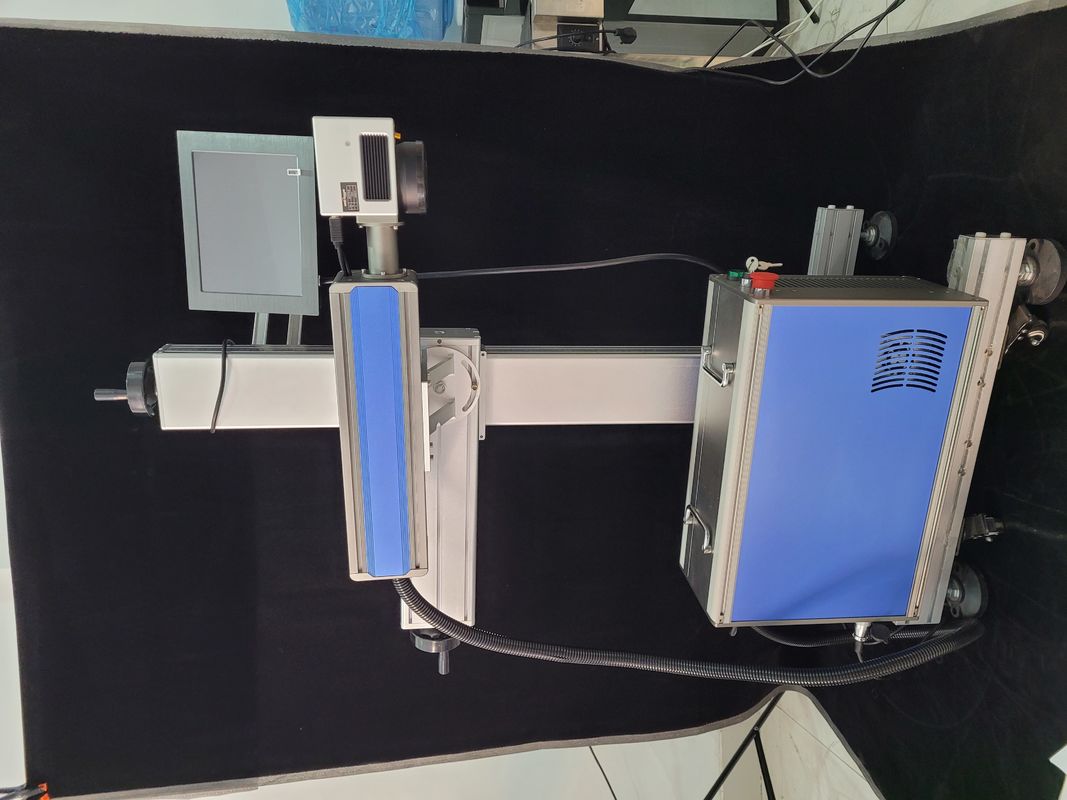 Contrôle IPG Max Fly Laser Marking Machine de sortie