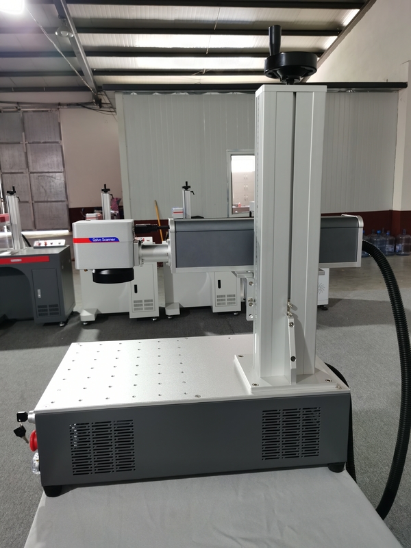 alimentation d'énergie de MW de machine de laser de la fibre 30W avec Maxphotonics Raycus